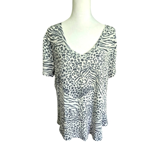 Z Supply White and Black Lepard Print Soft Knit Short Sleeve V-neck Pullover L - Picture 2 of 7